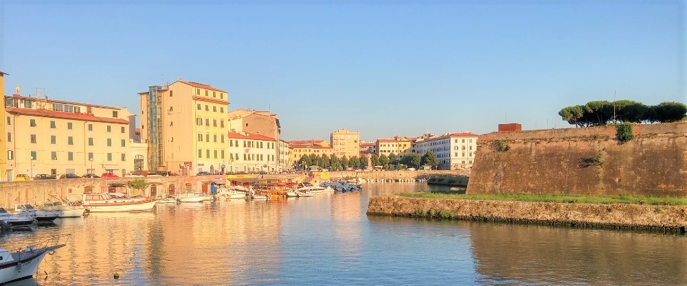 Współdzielone mieszkania, wolne pokoje i współlokatorzy w Livorno